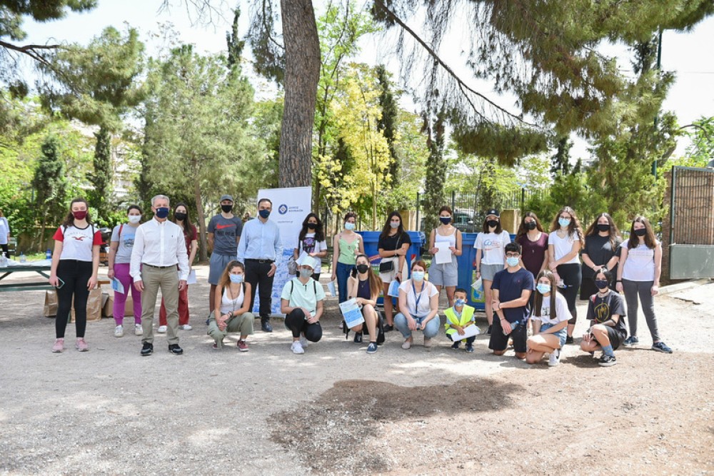 Δήμος Αθηναίων: Κοινή δράση ανακύκλωσης με 30 μαθητές-εθελοντές από «Το Χαμόγελο του Παιδιού»