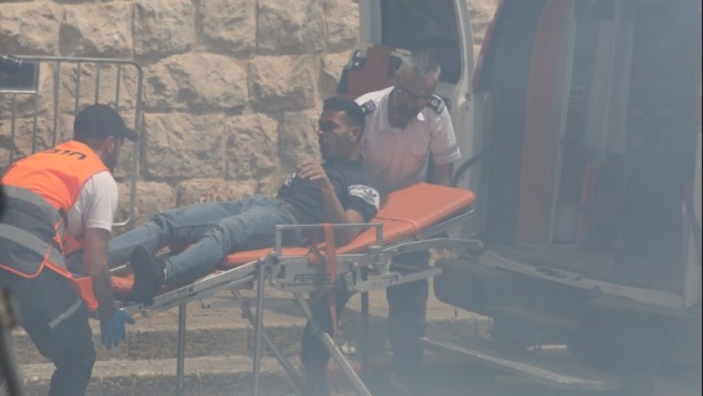 Φλέγεται η Γάζα: Είκοσι νεκροί και 65 τραυματίες από βομβαρδισμούς