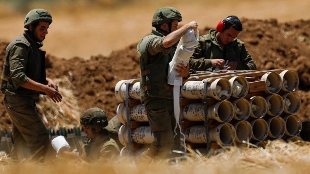 Το Ισραήλ αναπτύσσει άρματα μάχης στη Λωρίδα της Γάζας