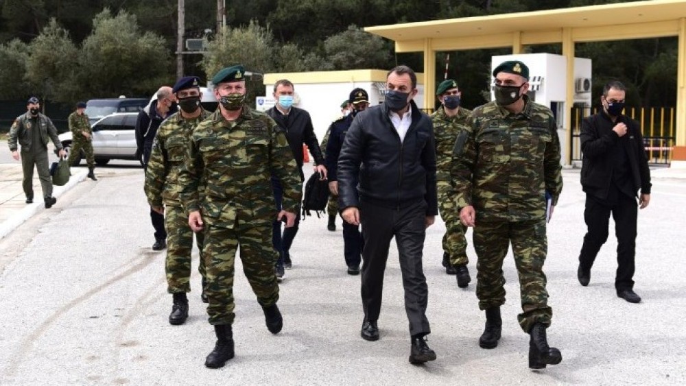 Παναγιωτόπουλος από τη Λέσβο: Με τους «φρουρούς των τειχών», ευχές σε όλους