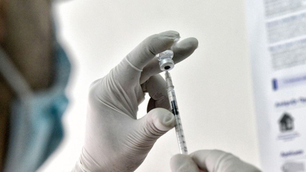 Γερμανία: Κλιμακώνεται η αντιπαράθεση για τον εμβολιασμό παιδιών και εφήβων