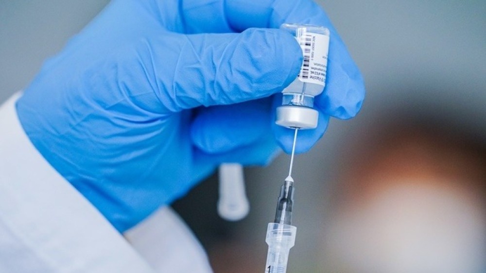 Κρήτη: &#8220;Μάχη&#8221; για την ζωή δίνει η 44χρονη που υπέστη θρόμβωση μετά τον εμβολιασμό της