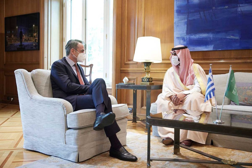 Συνάντηση Μητσοτάκη με τον Υπουργό Πολιτισμού της Σαουδικής Αραβίας