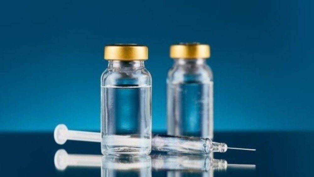 Νέο εμβόλιο της Sanofi: Αντισώματα 95% έως 100% δείχνει κλινική δοκιμή