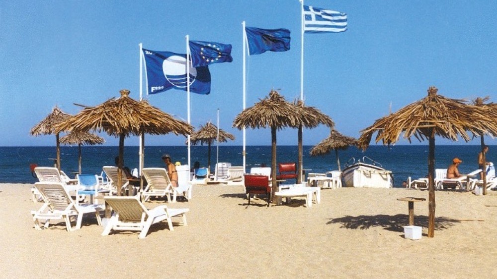I love Attica: Οι Βραβευμένες με Γαλάζια Σημαία ακτές της Αττικής φέτος (Vid)