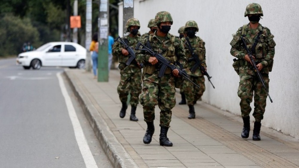 Κολομβία: 13 νεκροί στις συγκρούσεις διαδηλωτών με τον στρατό