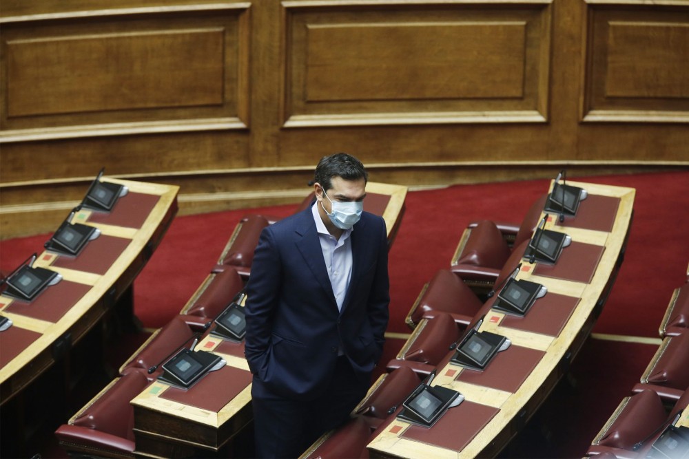Ρεσιτάλ πολιτικής τρικυμίας: Ο ΣΥΡΙΖΑ καταψήφισε το άρθρο 55 που κατοχυρώνει το 8ωρο &#33;&#33;
