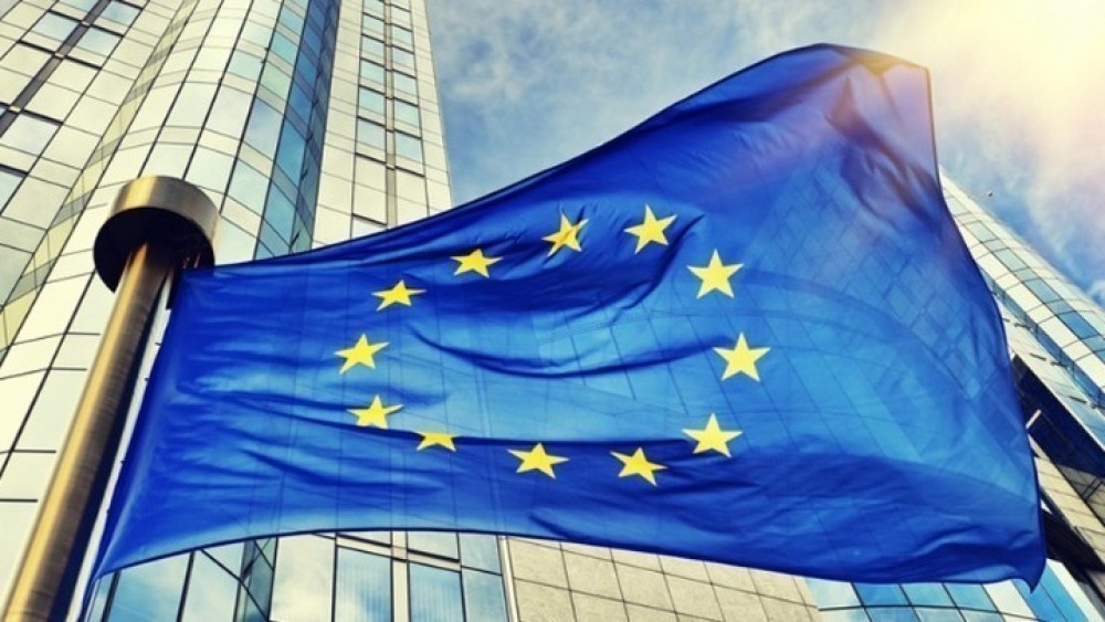 Ταμείο Ανάκαμψης: Πάνω από 107 δισ. ευρώ η ζήτηση για το πρώτο 10ετές ομόλογο της ΕΕ