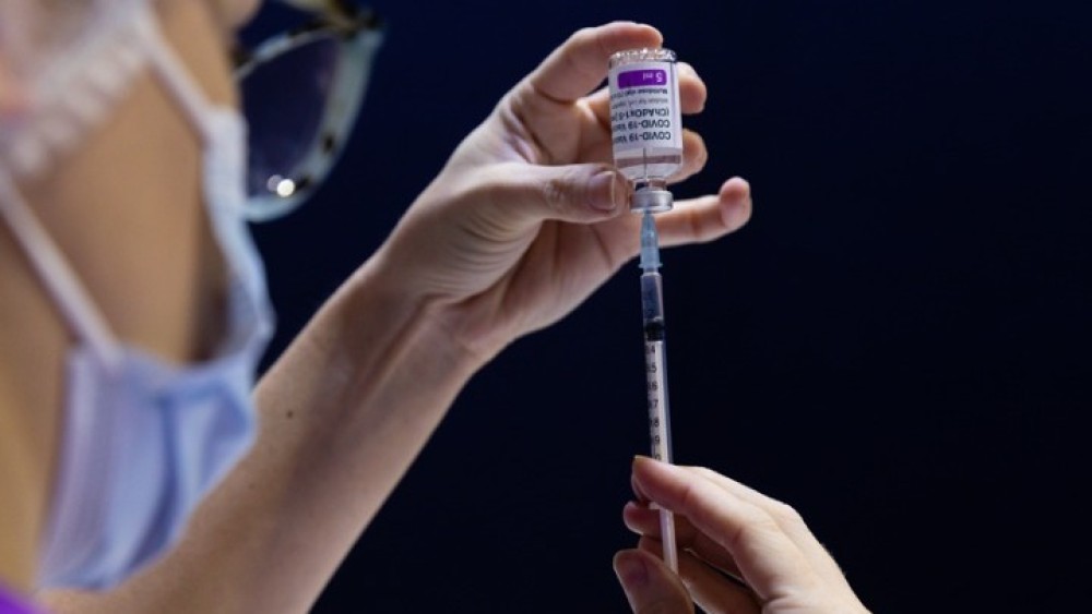 Κορωνοϊός: Πιθανή τρίτη δόση εμβολίου για τους μεταμοσχευμένους
