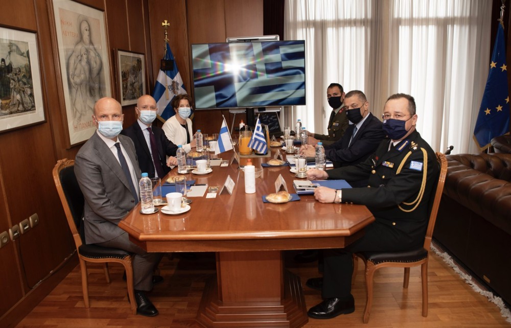 Με τον υφυπουργό Ευρωπαϊκών Υποθέσεων της Φινλανδίας συναντήθηκε ο Παναγιωτόπουλος