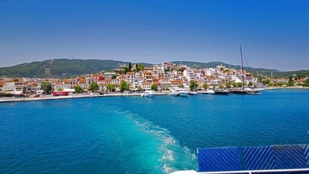 Θεσσαλονίκη: Σύλληψη πλοιάρχου για μεταφορά υπεράριθμων επιβατών