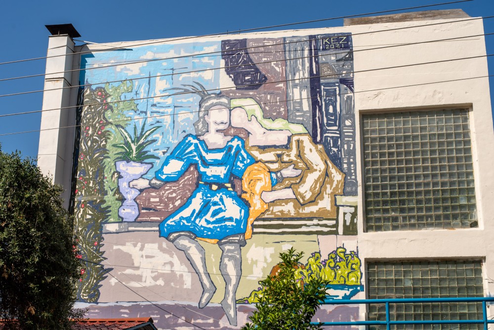 Δημόσιες τοιχογραφίες στην Αθήνα: Ο Ερωτόκριτος και η Αρετούσα στο 104ο Δημοτικό
