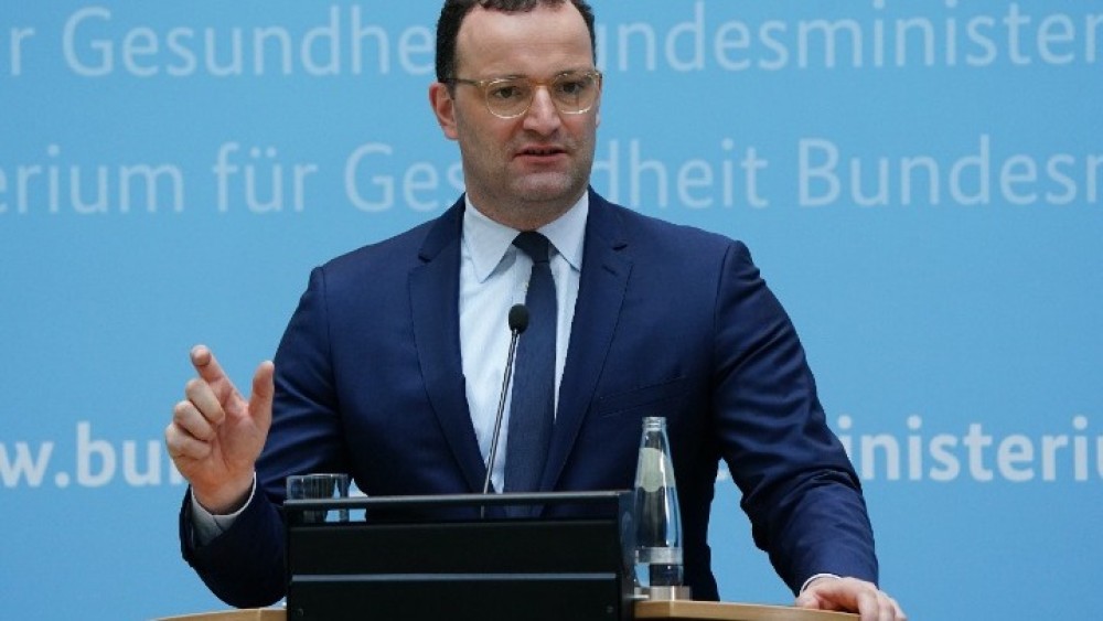 Υπουργός Υγείας Γερμανίας: Το καλοκαίρι θα υπάρξει &#8220;εμβολιαστικό ρεύμα&#8221;