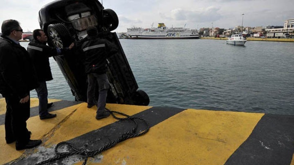 Ιτέα: Νεκρός ανασύρθηκε 51χρονος από πτώση ΙΧ στη θάλασσα