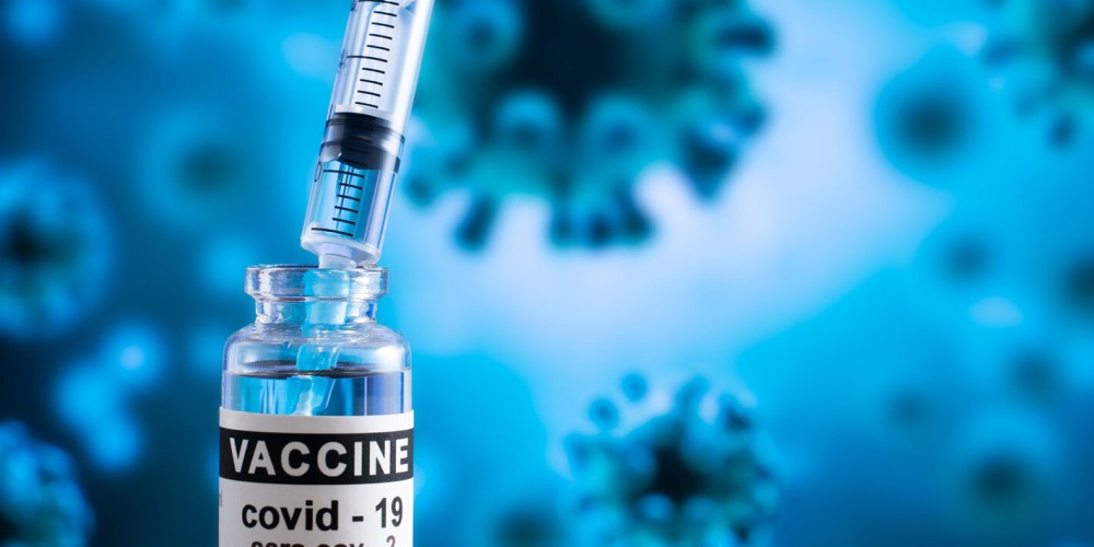 Κορωνοϊός: Τα εμβόλια δεν αλλάζουν το DNA μας &#8211; Τι απαντούν στους αρνητές οι καθηγητές του ΕΚΠΑ