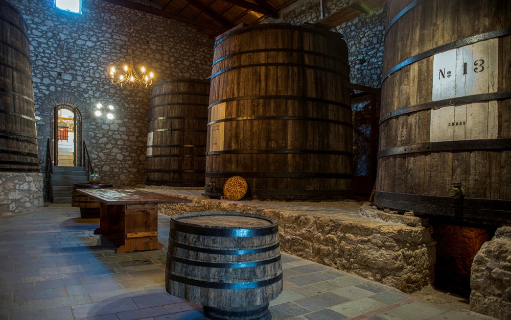 «Ταξίδι στην παράδοση» των κρασιών της Σάμου μέσα από το Οινοποιητικό Μουσείο