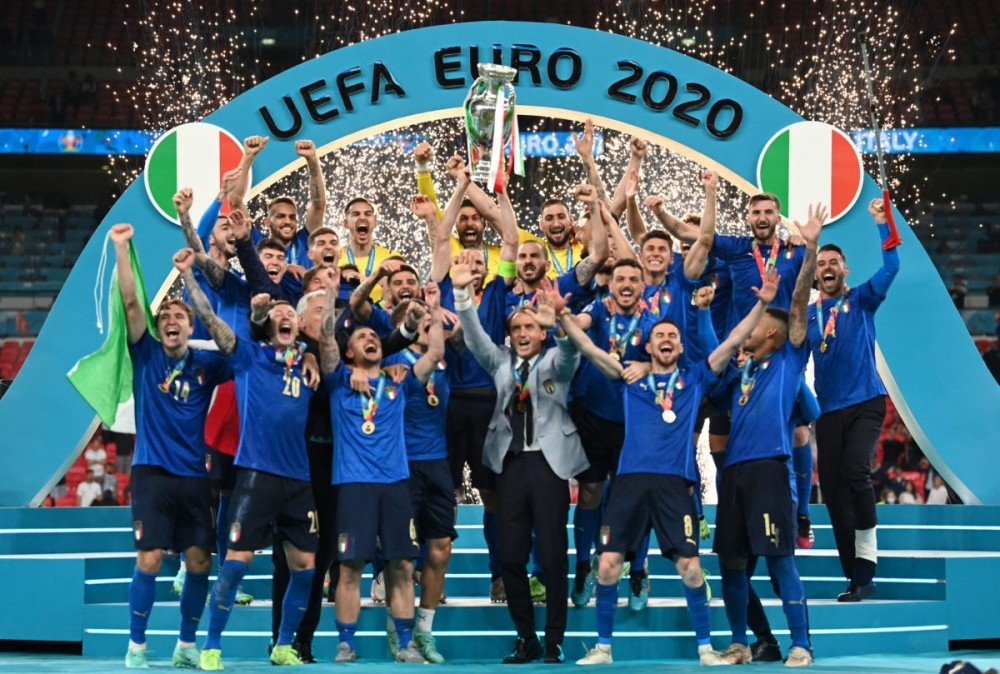 EURO 2020: Η Ιταλία έκανε&#8230; σαφάρι στο «Wembley» και «σκότωσε τα τρία λιοντάρια» (vids)