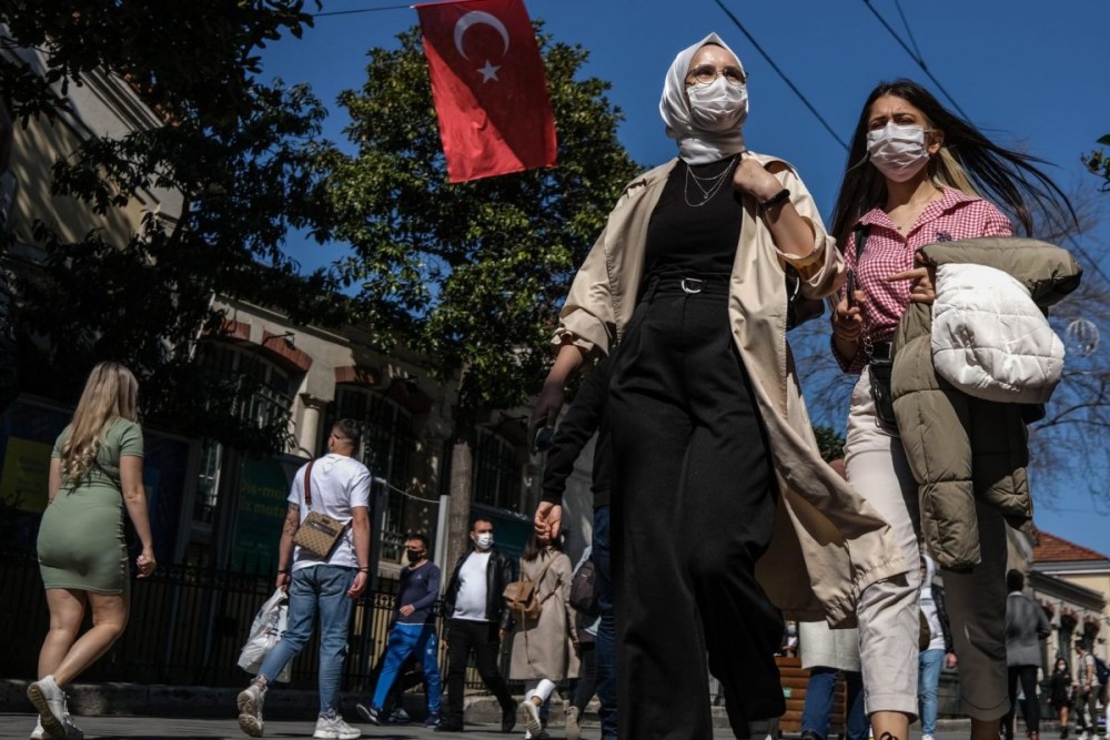Τουρκία: 12.381 νέες μολύνσεις, 58 νεκροί