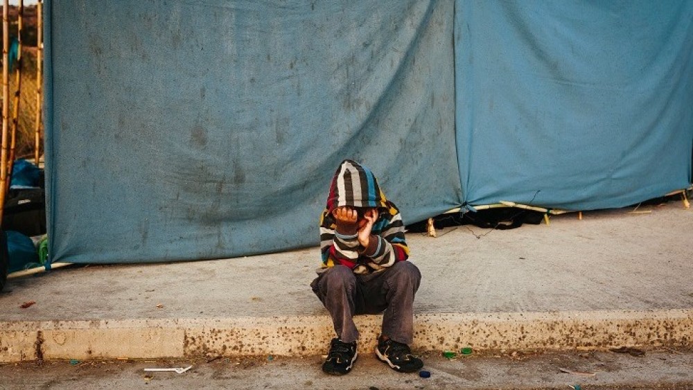Ασυνόδευτα άστεγα παιδιά-Δεκάδες κλήσεις στον Εθνικό Μηχανισμό Εντοπισμού και Προστασίας