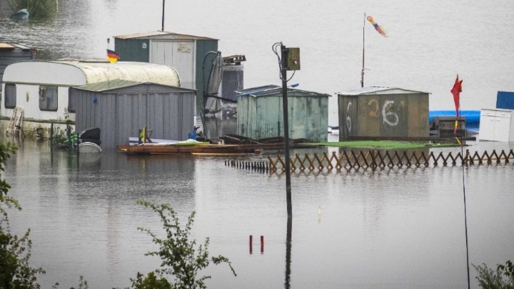 Ολλανδία-πλημμύρες: Οι αρχές εκκενώνουν μεγάλο τμήμα της πόλης Φένλο