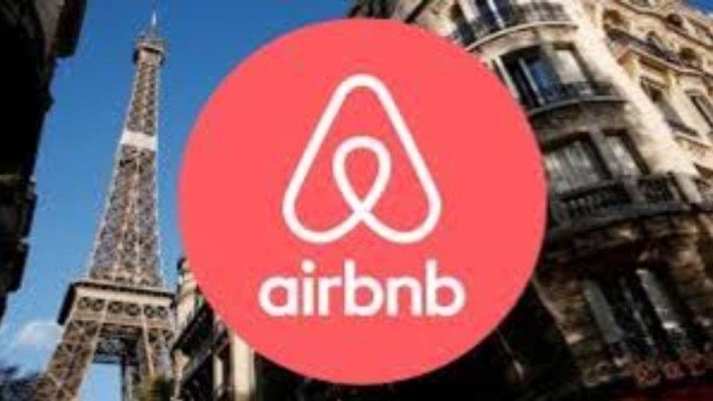 Ξενοδόχοι: Να μένουν καραντίνα στα &#8220;airbnb&#8221; οι θετικοί στον ιό τουρίστες