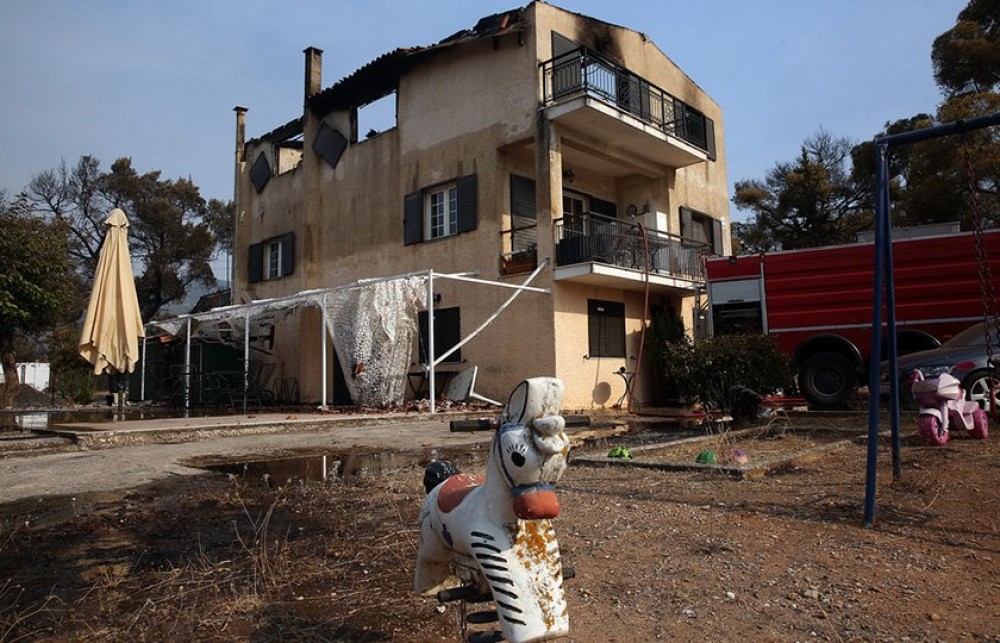 Εισαγγελική παρέμβαση για την πυρκαγιά στη Βαρυμπόμπη