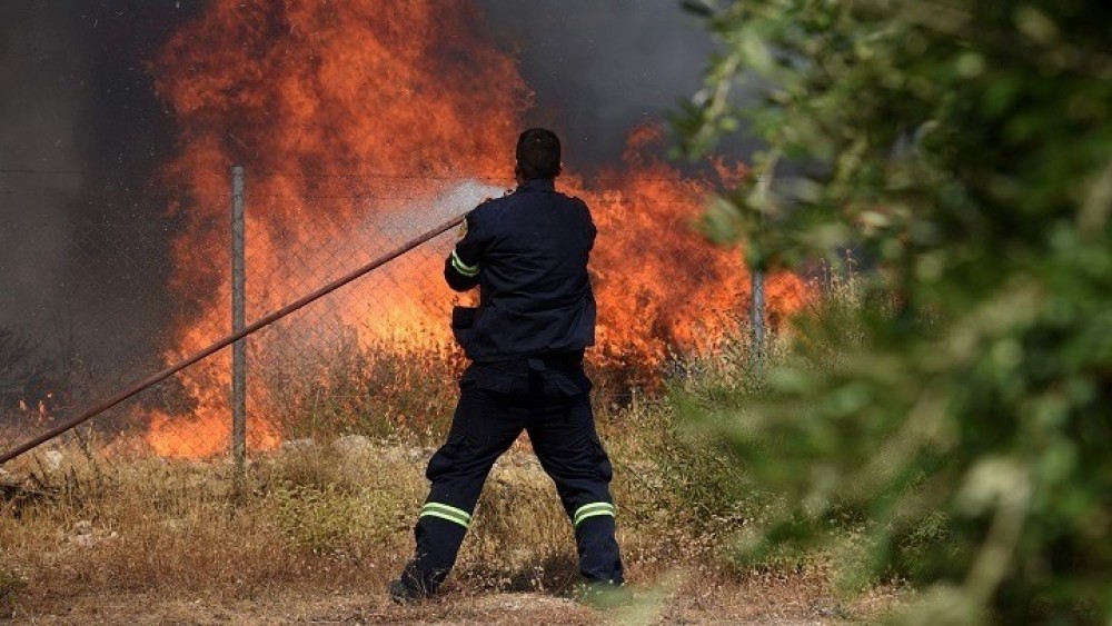Αντιμετωπίστηκε νέα φωτιά στο Δασκαλειό Κερατέας: Εμπρησμό καταγγέλλει ο δήμαρχος Λαυρεωτικής