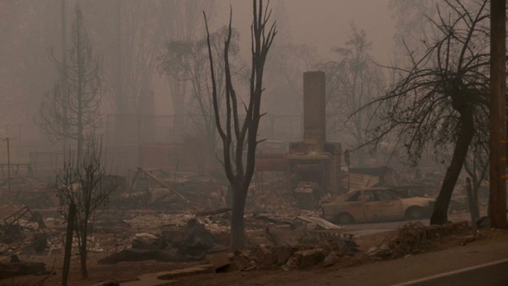ΗΠΑ: Στάχτη εκατοντάδες σπίτια στην Καλιφόρνια από την πυρκαγιά Ντίξι
