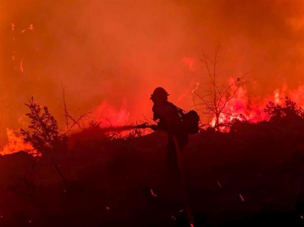 ΗΠΑ: Η πυρκαγιά Ντίξι, είναι η δεύτερη μεγαλύτερη στην ιστορία της Καλιφόρνιας