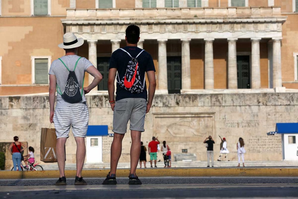 Όλο και περισσότεροι νέοι τουρίστες επιλέγουν την Ελλάδα