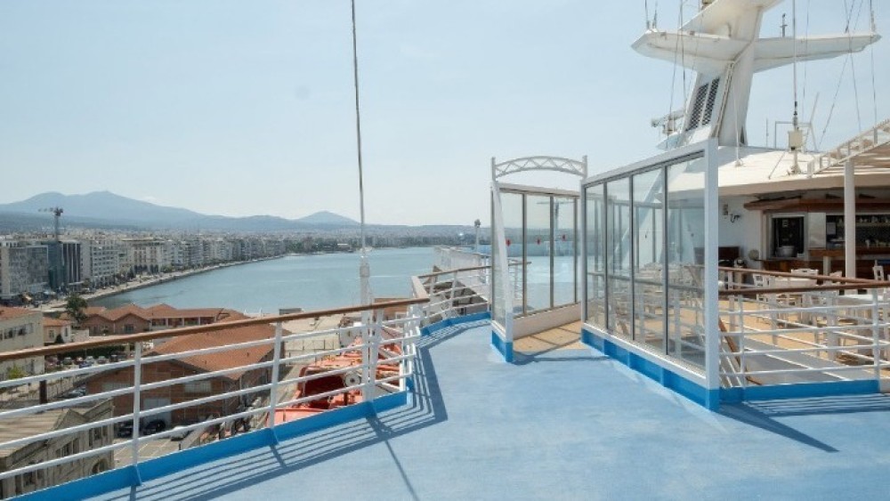 Στους δρόμους της Θεσσαλονίκης οι 600 επιβάτες του κρουαζιερόπλοιου «Celestyal Olympia»