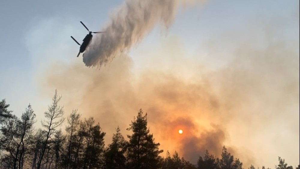 Εναέρια βοήθεια στην κατάσβεση των πυρκαγιών από τα ρωσικά μεγαθήρια