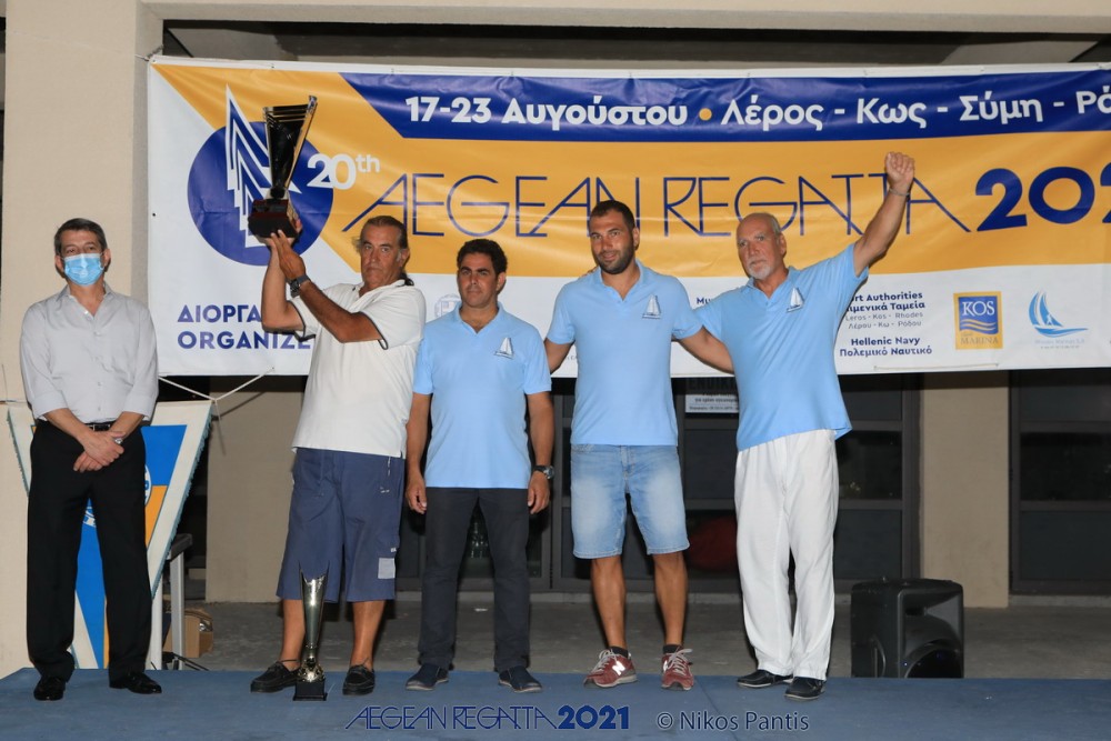Αυλαία στην Aegean Regatta 2021 με νικητές τα σκάφη Baximus και Mousmoulo