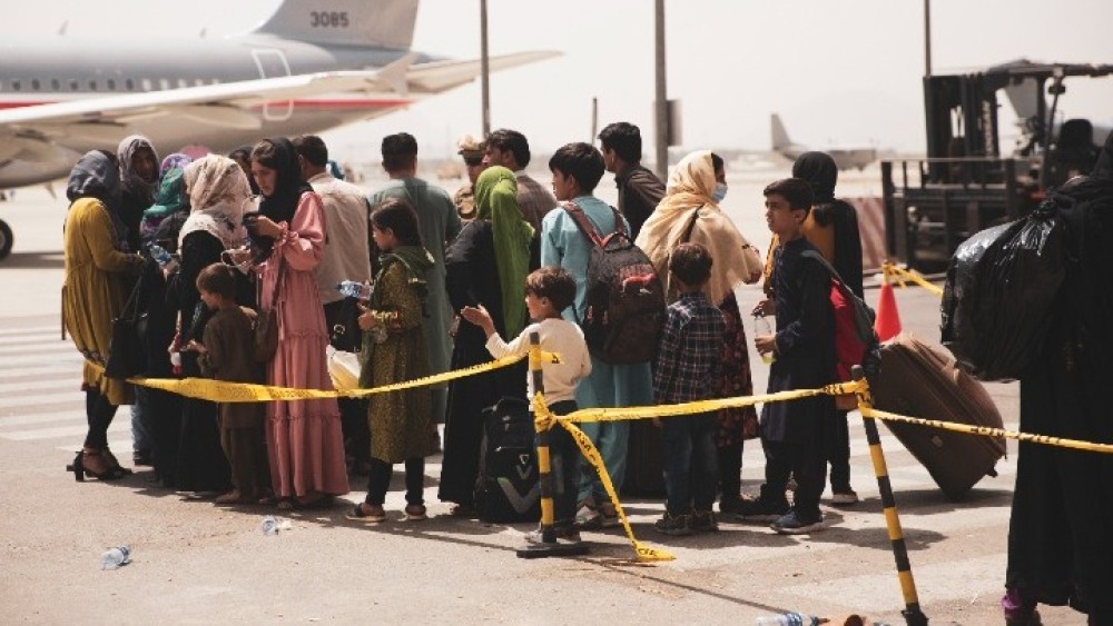 Βρετανία: Αξιόπιστη πληροφορία για επικείμενη επίθεση αυτοκτονίας στο αεροδρόμιο της Καμπούλ
