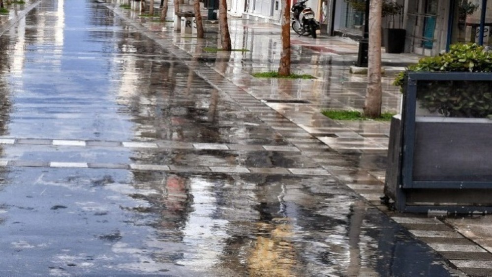 Βόλος: Σφοδρή καταιγίδα σάρωσε την πόλη και το Πήλιο