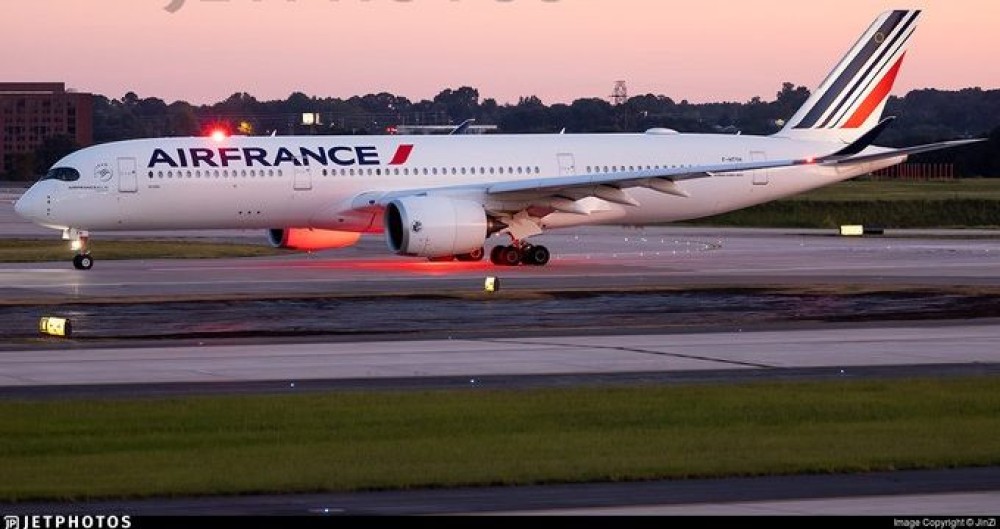 Θρίλερ στον αέρα-Πτήση της Air France έκανε αναγκαστική προσγείωση στο Πεκίνο