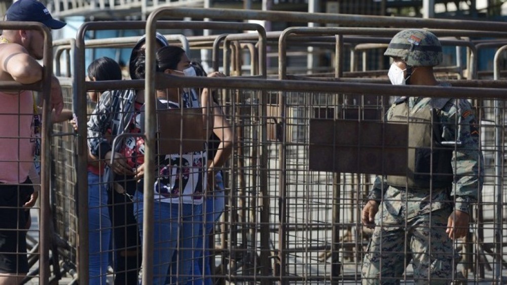 Συγκρούσεις σε φυλακή του Ισημερινού: Τουλάχιστον 116 οι νεκροί