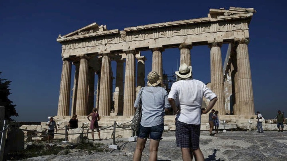 Κικίλιας: Μπορεί και 12 δισ. ευρώ τα έσοδα φέτος από τον τουρισμό