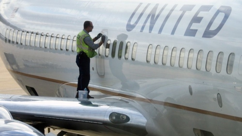 United Airlines: Προς απόλυση 593 εργαζομένοι που δεν εμβολιάστηκαν για κορωνοϊό