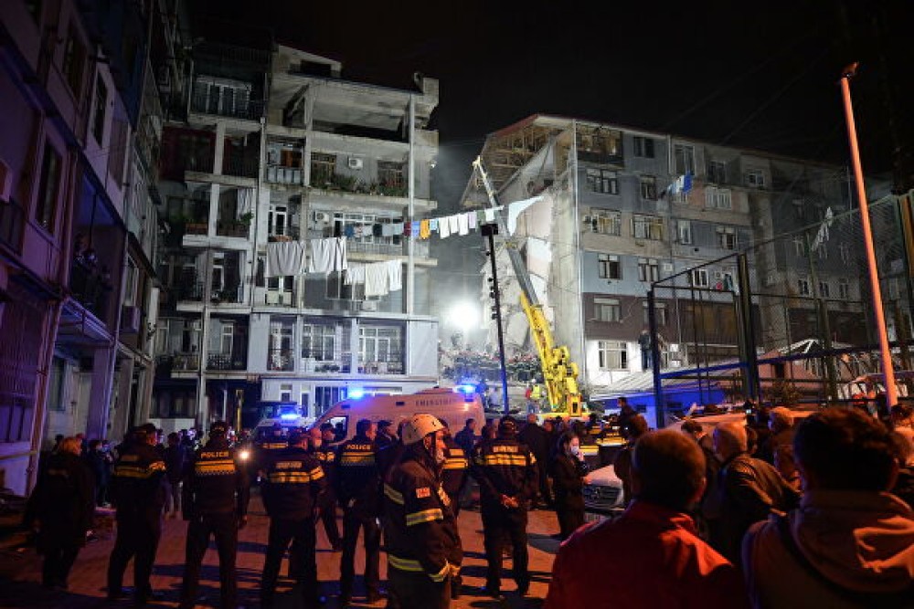Γεωργία : Οκτώ άνθρωποι έχασαν τη ζωή τους από την κατάρρευση κτιρίου