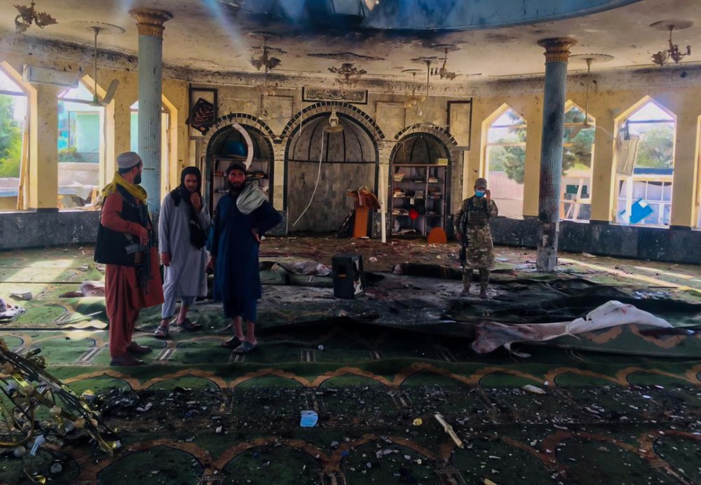 Αφγανιστάν: Το ISIS ανέλαβε την ευθύνη για την πολύνεκρη επίθεση στο τέμενος
