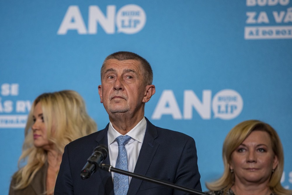 Τσεχία: Ήττα του πρωθυπουργού, νίκη της κεντροδεξιάς