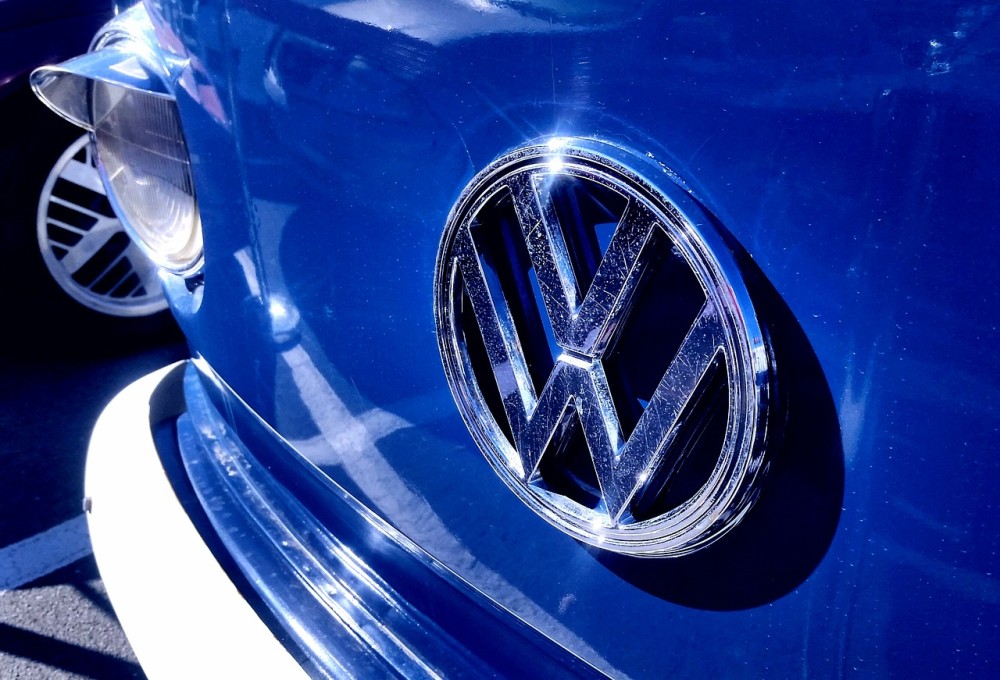 Η Volkswagen σχεδιάζει να στείλει στην ανεργία 30.000 εργαζόμενους
