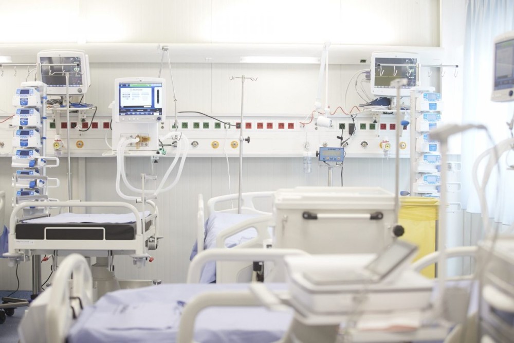 Noσοκομείο Παπανικολάου: Όλοι ανεμβολίαστοι στις ΜΕΘ-7 στους 10 πεθαίνουν