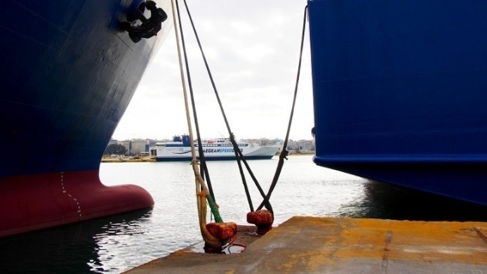 Απεργία ΠΝΟ: Δεμένα τα πλοία στα λιμάνια