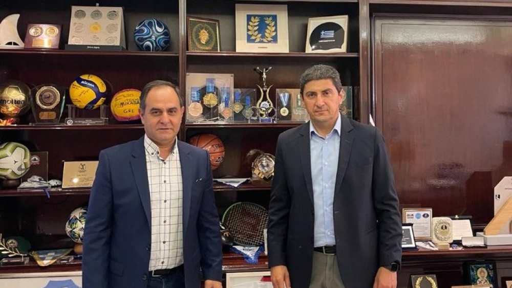 Συνάντηση Αυγενάκη με τον δήμαρχο Καρδίτσας για την πρόοδο των αθλητικών έργων