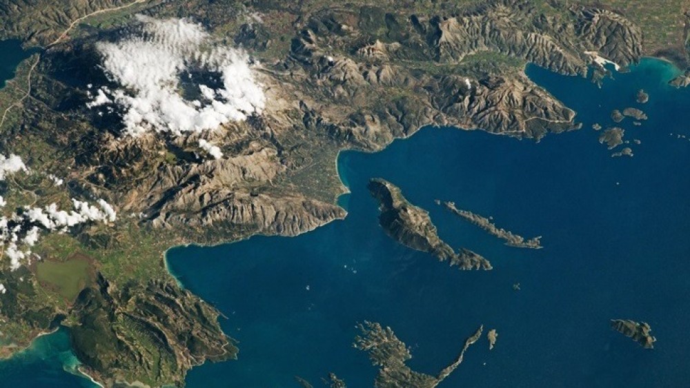 Η Δυτική Ελλάδα σκεπασμένη από σύννεφα: Εντυπωσιακή φωτογραφία της NASA