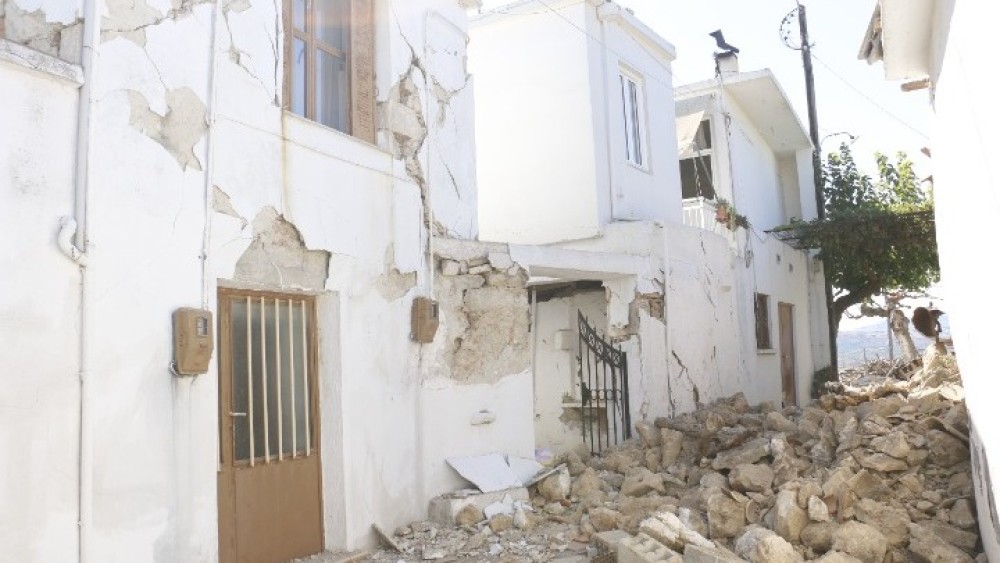 Κρατική αρωγή 3.414.196,24 ευρώ στους σεισμόπληκτους της Κρήτης
