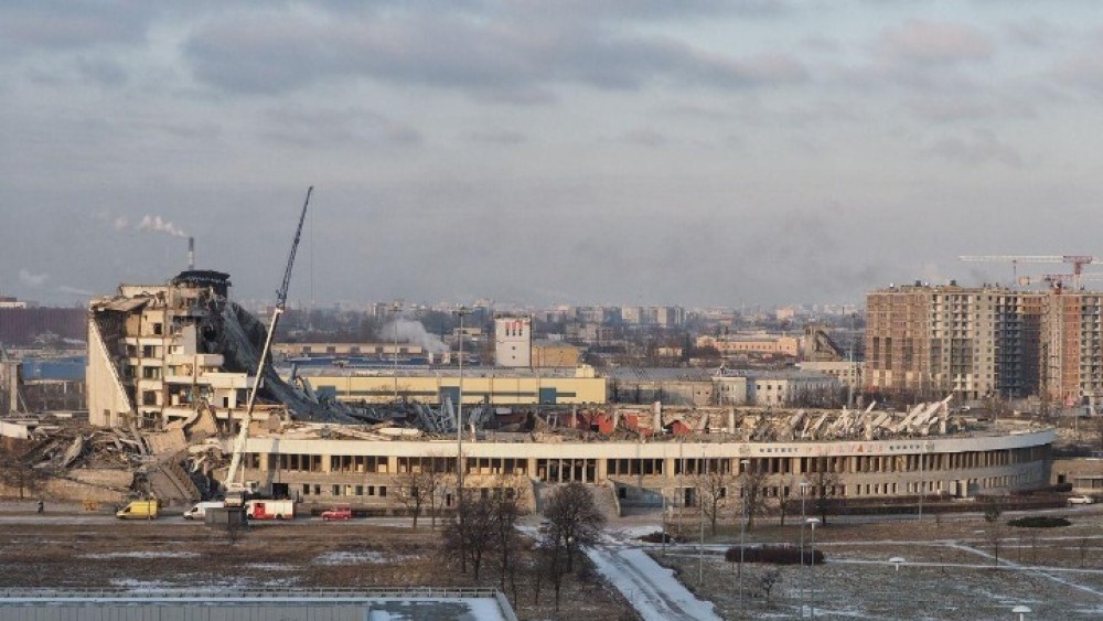 Ρωσία: Κατέρρευσε η οροφή σταδίου &#8211; Νεκρός ένας εργάτης (vid)