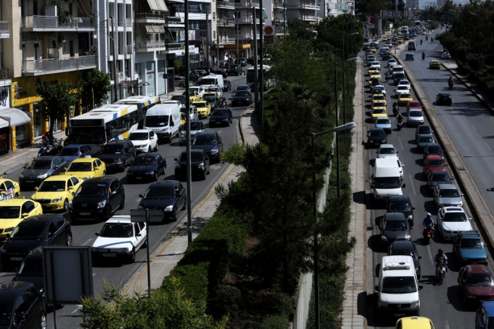 Μετ&#8217;εμποδίων η κυκλοφορία των οχημάτων- Κλειστοί δρόμοι στο κέντρο της Αθήνας